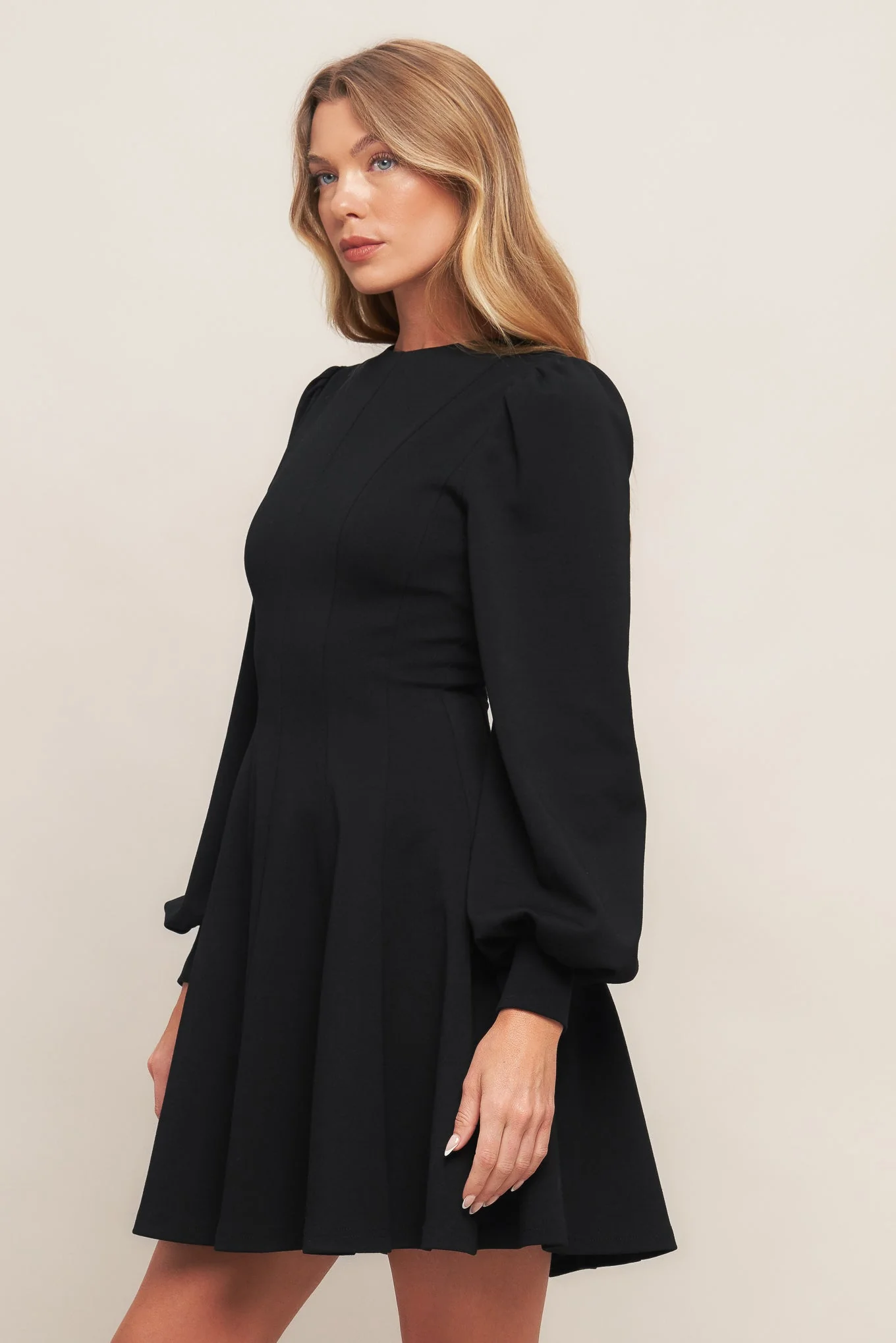 BLACK SWAN HEAVY KNIT MINI DRESS - Image 5